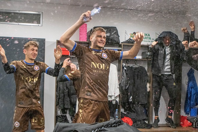 赛中能够有 赛中能够有